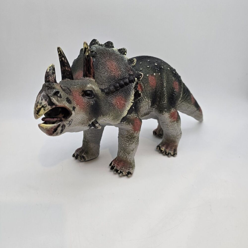 Toys R Us Maidenhead TRICERATOPS Dinosaur Large Rubber Figure Toy 17" T1208C
